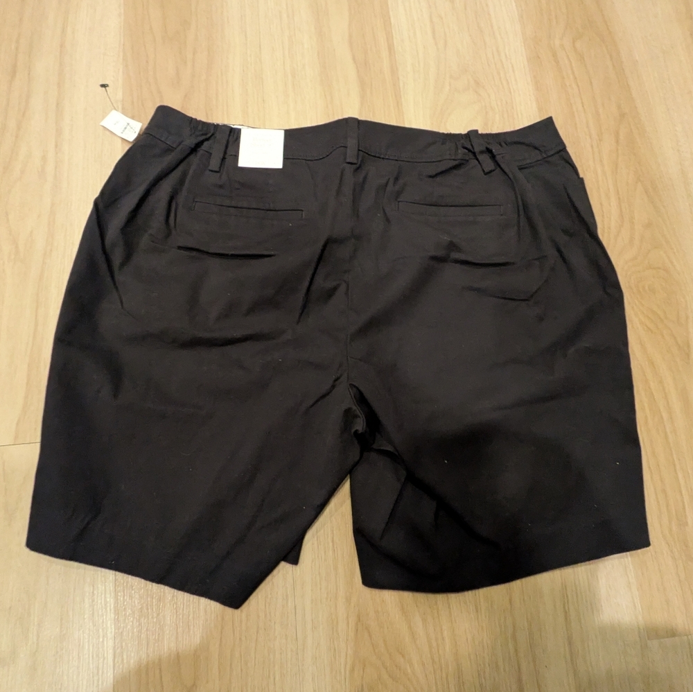 Talbots NWT Black Perfect Shorts 9" 18W - Picture 8 of 9